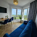 Seaview & Rooftop Terrace 77b *