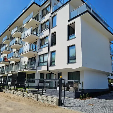 Seaview & Rooftop Terrace 77b Daire